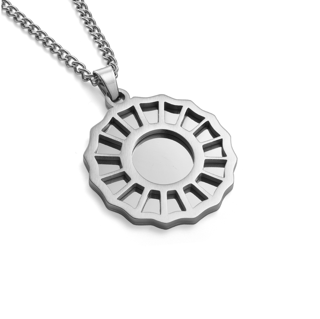 Divine Necklace Silver 25mm