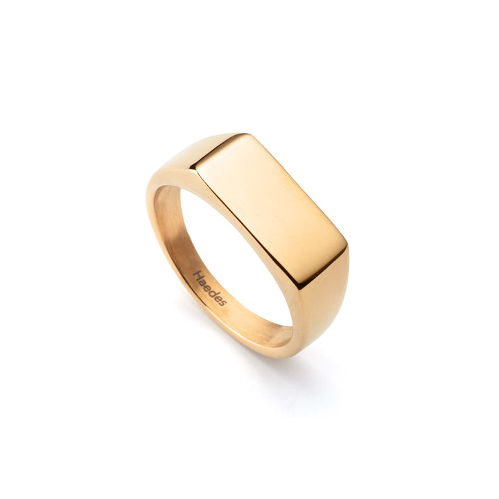 Signet ring