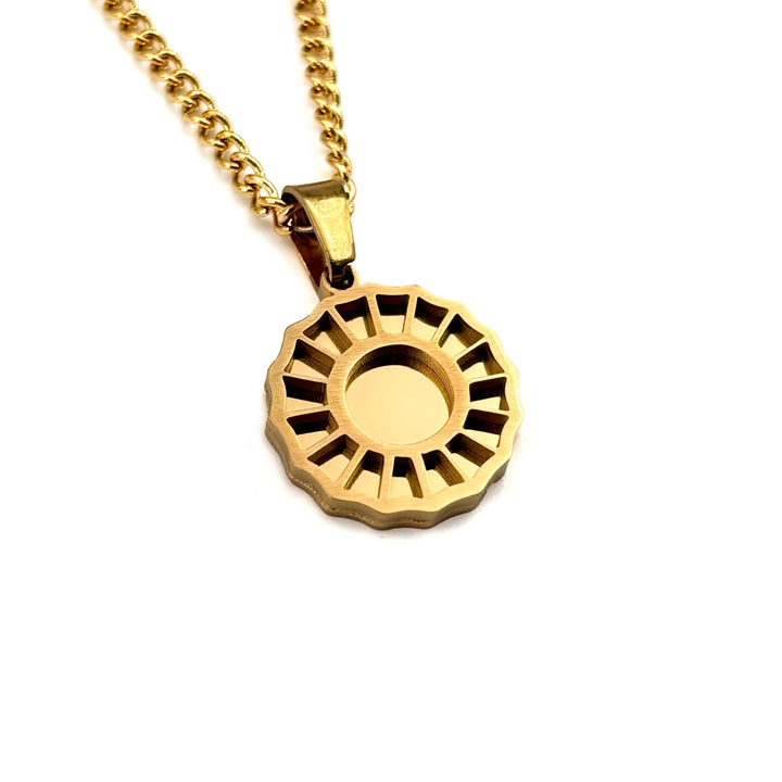 Divine Feminine Necklace Gold 14mm